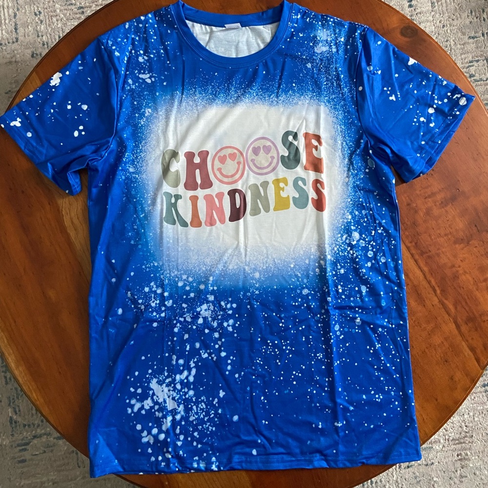 NEW! Women’s Choose Kindness Blue Faux Bleached T-shirt Size Large